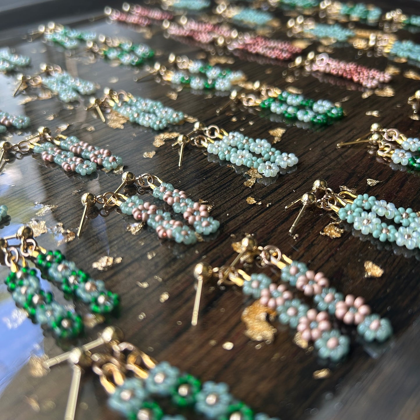 Daisy Chain Studs